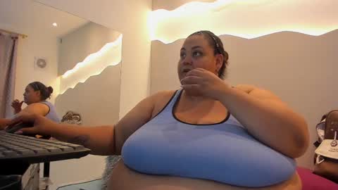 Alisson online show from October 6, 2025, 3:09 pm