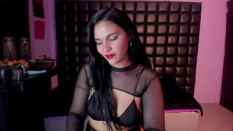 alisson_evans__ online show from December 16, 2025, 3:33 am