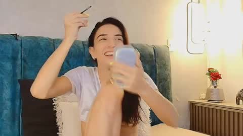 alisson_fox69 online show from September 20, 2025, 12:00 am