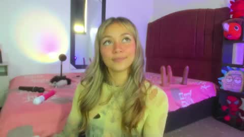 Alisson IG alisson zafiro27 online show from December 14, 2024, 3:25 pm