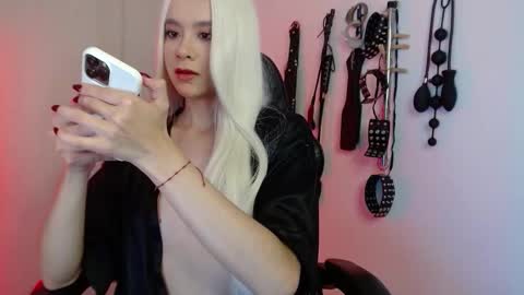 Alisson Beckett online show from March 10, 2026, 10:26 pm