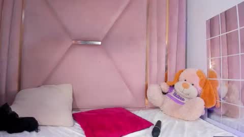 Snapshot of alissonrobertsh chatting on November 13, 2025, 4:17 pm AlissonRobertsh online show from November 13, 2025, 4:17 pm