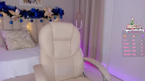 Snapshot of alissyadanger chatting on December 22, 2024, 3:33 am TATIS online show from December 22, 2024, 3:33 am