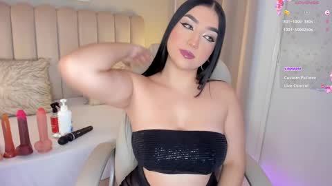 Snapshot of alissyadanger chatting on January 26, 2025, 2:14 am TATIS online show from January 26, 2025, 2:14 am