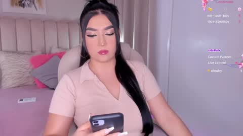 Snapshot of alissyadanger chatting on February 22, 2025, 1:44 am TATIS online show from February 22, 2025, 1:44 am