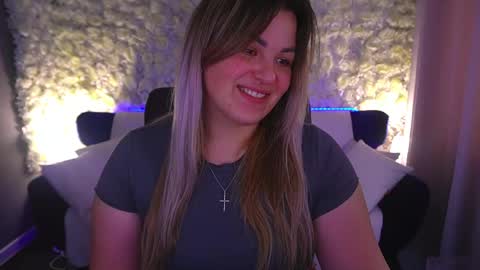 alissyagrayy online show from May 12, 2026, 12:46 pm