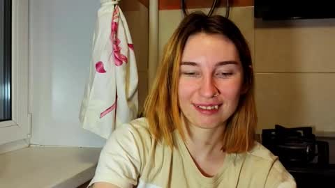 Snapshot of alisun_ chatting on October 30, 2025, 3:46 pm A L I C E online show from October 30, 2025, 3:46 pm