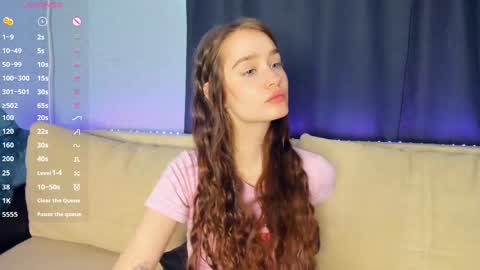 Alivia online show from April 8, 2026, 8:03 am