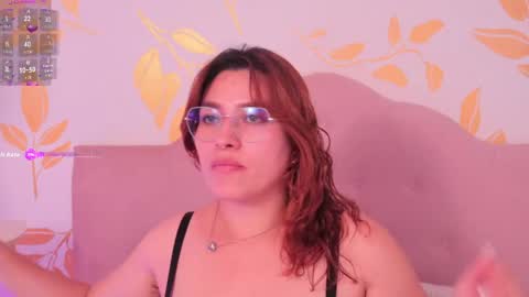 Snapshot of alix_bay chatting on April 17, 2026, 8:45 pm Alix online show from April 17, 2026, 8:45 pm