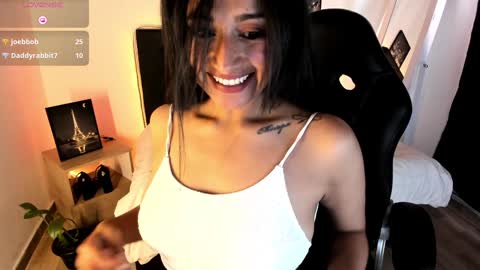 Alizee online show from December 24, 2024, 2:33 pm