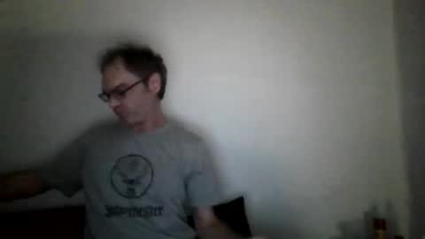 J online show from November 17, 2025, 5:35 am