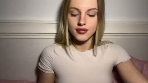 Kate online show from July 28, 2026, 7:39 pm