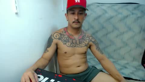 Snapshot of allen_69xx chatting on February 28, 2025, 2:20 am allen online show from February 28, 2025, 2:20 am