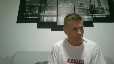 alles594462 online show from November 29, 2025, 3:53 am