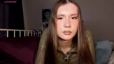 Snapshot of allgloryforloryy chatting on June 22, 2026, 12:57 pm Lory Glory online show from June 22, 2026, 12:57 pm