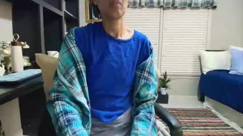 wishlist on bio online show from November 19, 2025, 12:10 am