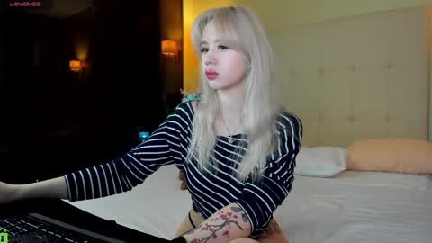 alli_aster online show from February 23, 2026, 12:52 am