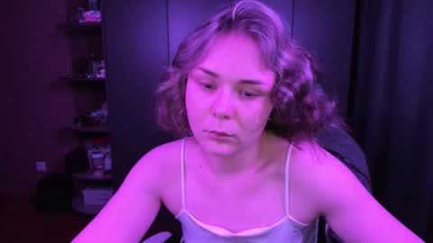 Snapshot of alli_zi chatting on November 10, 2025, 5:45 pm Blair online show from November 10, 2025, 5:45 pm