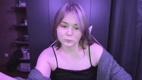 Snapshot of alli_zi chatting on November 28, 2025, 5:37 pm Blair online show from November 28, 2025, 5:37 pm