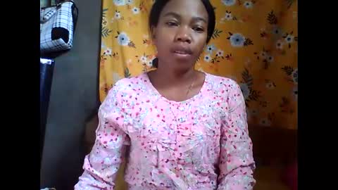 Snapshot of alliciax632770q chatting on April 24, 2026, 10:50 am alliciax632770q online show from April 24, 2026, 10:50 am