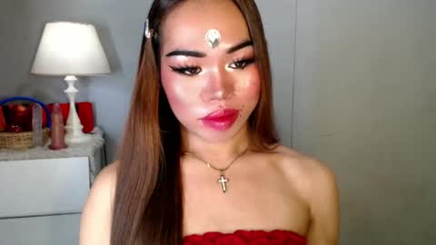 Snapshot of allirah20x chatting on December 7, 2024, 8:05 pm Allirah online show from December 7, 2024, 8:05 pm