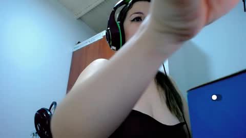 Snapshot of allison_baby_2416 chatting on February 27, 2025, 2:00 pm Alisson online show from February 27, 2025, 2:00 pm