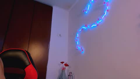Snapshot of allison_starmodel chatting on March 27, 2026, 2:28 am allison_starmodel online show from March 27, 2026, 2:28 am