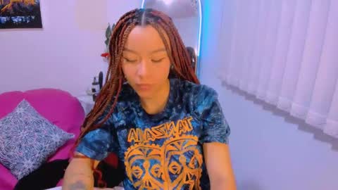 Snapshot of allison_starmodel chatting on April 22, 2026, 12:13 am allison_starmodel online show from April 22, 2026, 12:13 am