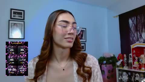 Snapshot of allisonblossom chatting on October 7, 2025, 7:44 pm online show from October 7, 2025, 7:44 pm