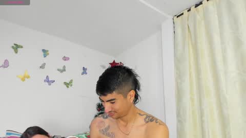 Snapshot of allisonjustingb chatting on December 4, 2024, 1:14 am AllisonJustin online show from December 4, 2024, 1:14 am