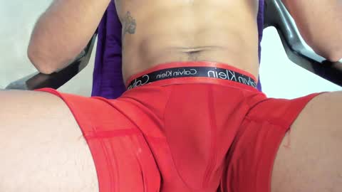 Snapshot of allisonjustingb chatting on January 12, 2025, 1:42 am AllisonJustin online show from January 12, 2025, 1:42 am