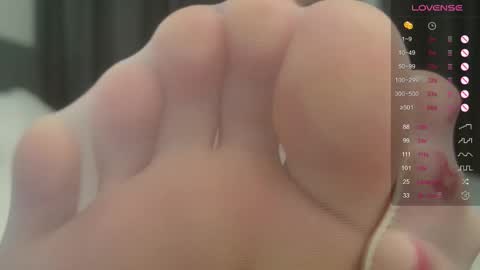 Snapshot of allisonmoonlight chatting on September 16, 2025, 12:50 pm allisonmoonlight online show from September 16, 2025, 12:50 pm