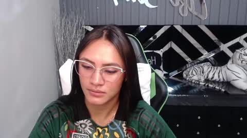 Allisson online show from February 6, 2025, 9:32 am