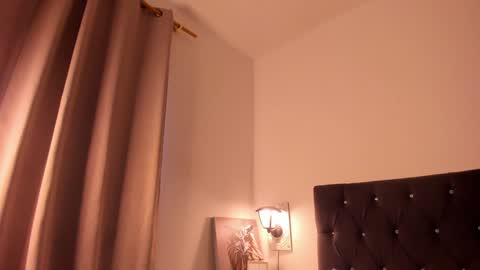 Snapshot of allisson_rose chatting on December 10, 2024, 10:26 pm Alli online show from December 10, 2024, 10:26 pm