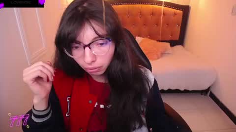 Snapshot of alllyson_ chatting on July 3, 2026, 8:15 pm alison online show from July 3, 2026, 8:15 pm