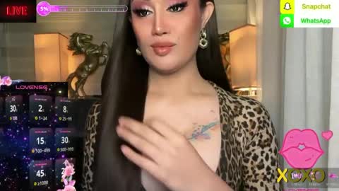 Snapshot of alluring_gemini chatting on January 16, 2026, 6:28 am Queen Majesty Katy online show from January 16, 2026, 6:28 am