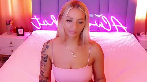 AlwaysHot online show from December 25, 2024, 4:33 am