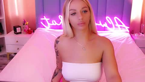 AlwaysHot online show from February 21, 2025, 7:23 am