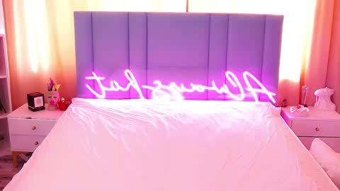 AlwaysHot online show from March 9, 2025, 5:55 am