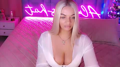 AlwaysHot online show from December 23, 2025, 2:09 am