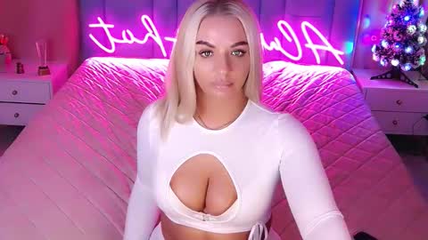 AlwaysHot online show from January 10, 2026, 2:13 am