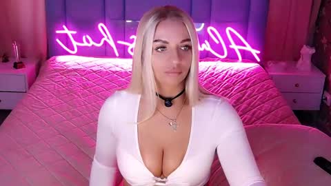 AlwaysHot online show from March 2, 2026, 2:14 am