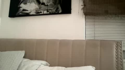 allyanalangel online show from April 12, 2026, 1:21 am