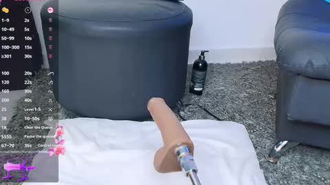 allymdo online show from November 4, 2025, 7:02 pm