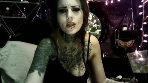 allymoon1369 online show from March 25, 2026, 8:09 am