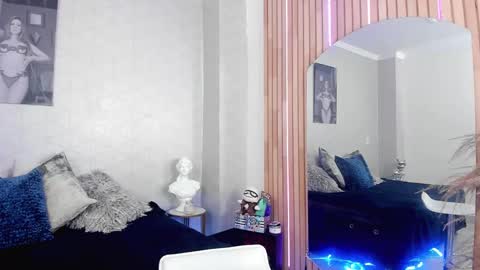 Snapshot of almabella__ chatting on February 3, 2025, 3:17 pm AlmaBella online show from February 3, 2025, 3:17 pm