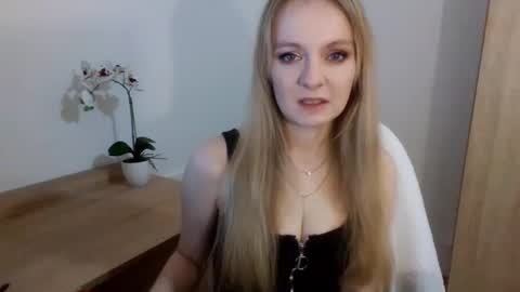 Snapshot of almanature chatting on February 3, 2025, 9:29 pm AlmaNature online show from February 3, 2025, 9:29 pm