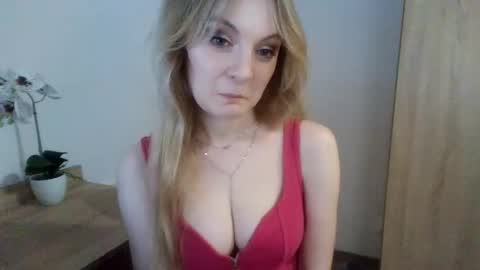 Snapshot of almanature chatting on February 20, 2025, 11:10 pm AlmaNature online show from February 20, 2025, 11:10 pm