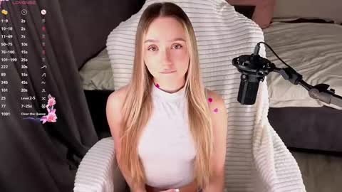 Lia online show from February 20, 2026, 3:14 am