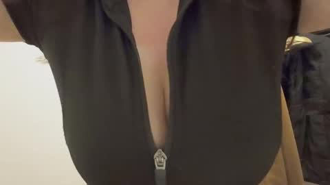 Aloha Catita online show from October 24, 2025, 11:45 pm